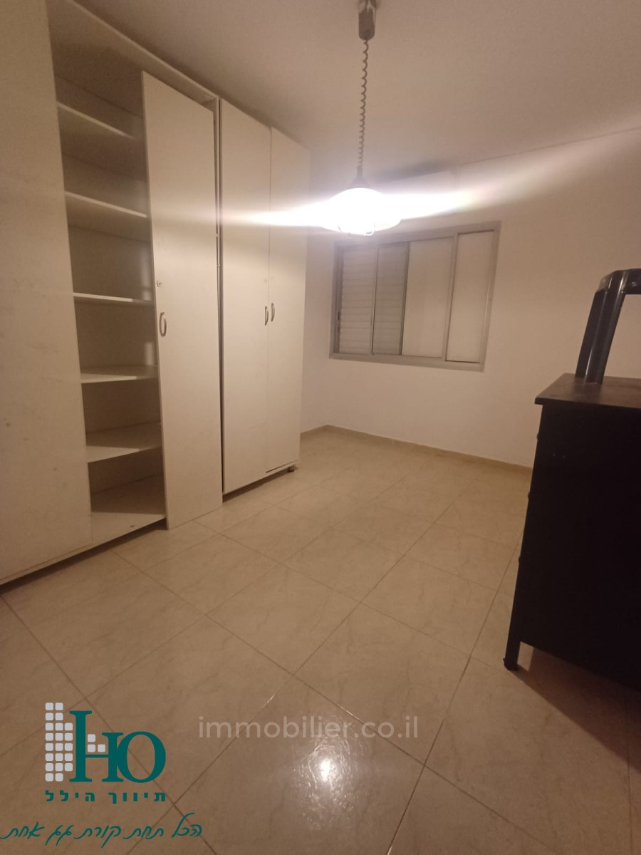 Apartamento 3 cômodos Ascalão Atikot 529-IBL-84