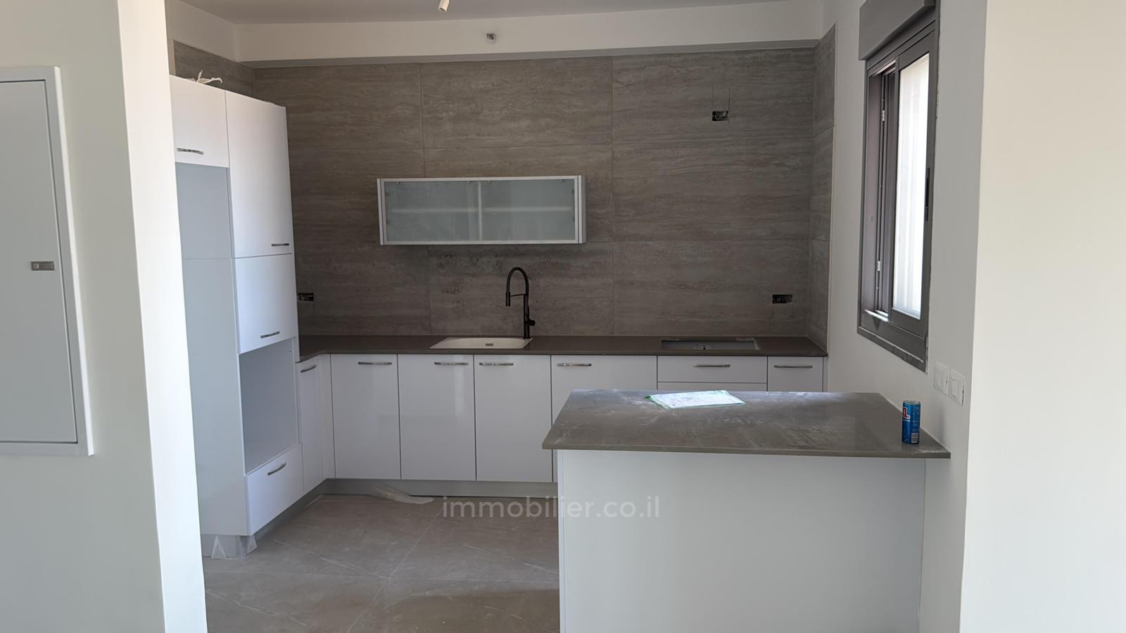 Apartamento 4 cômodos Ascalão Afridar 529-IBL-85