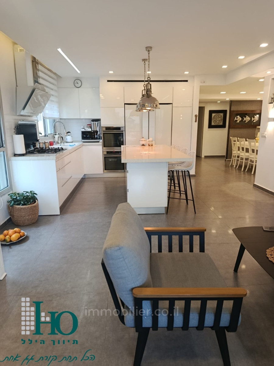 Cobertura 5 cômodos Ascalão Agamim 529-IBL-94