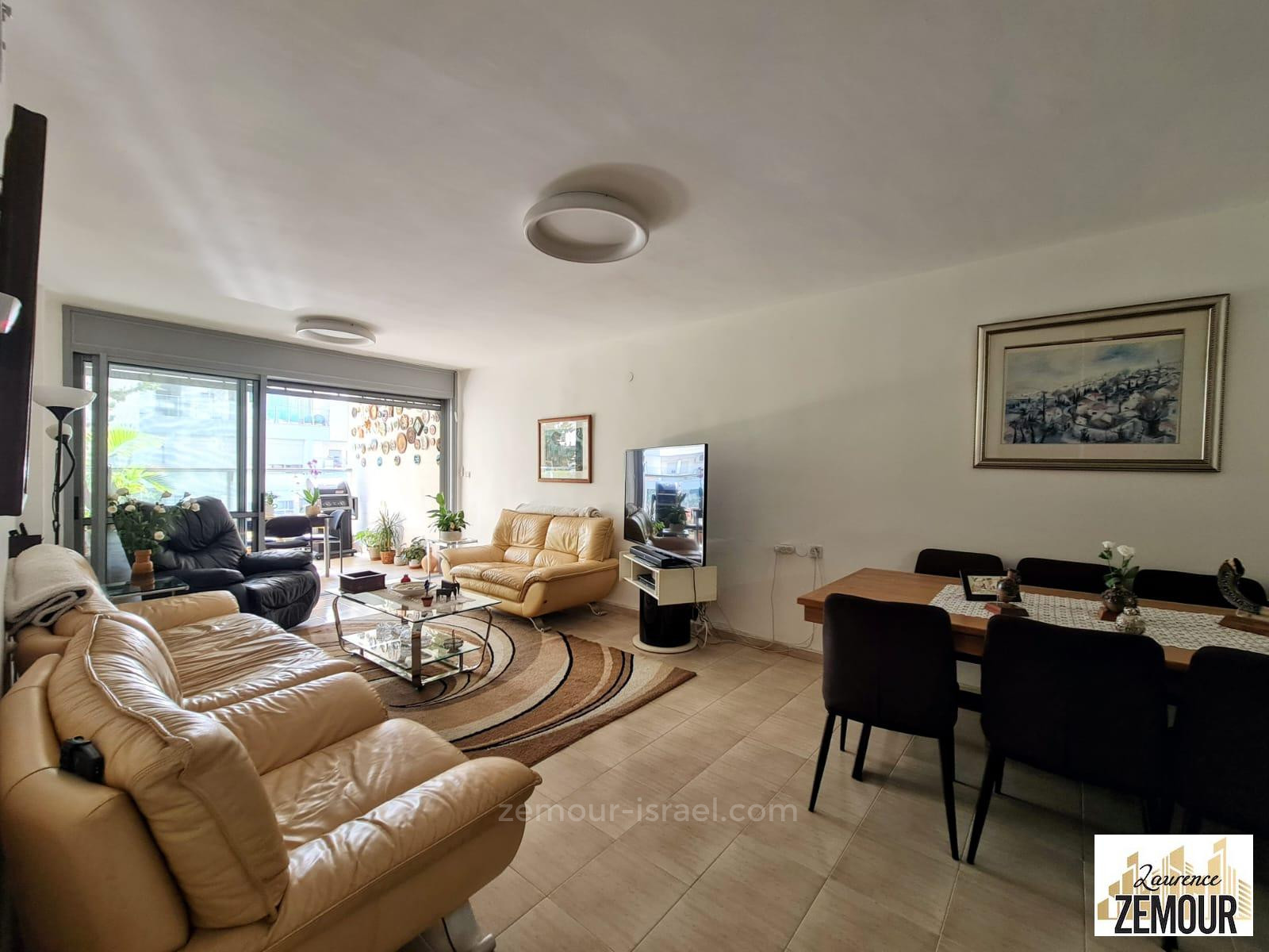 Apartamento 5 cômodos Raanana Perto do centro 60-IBL-1250