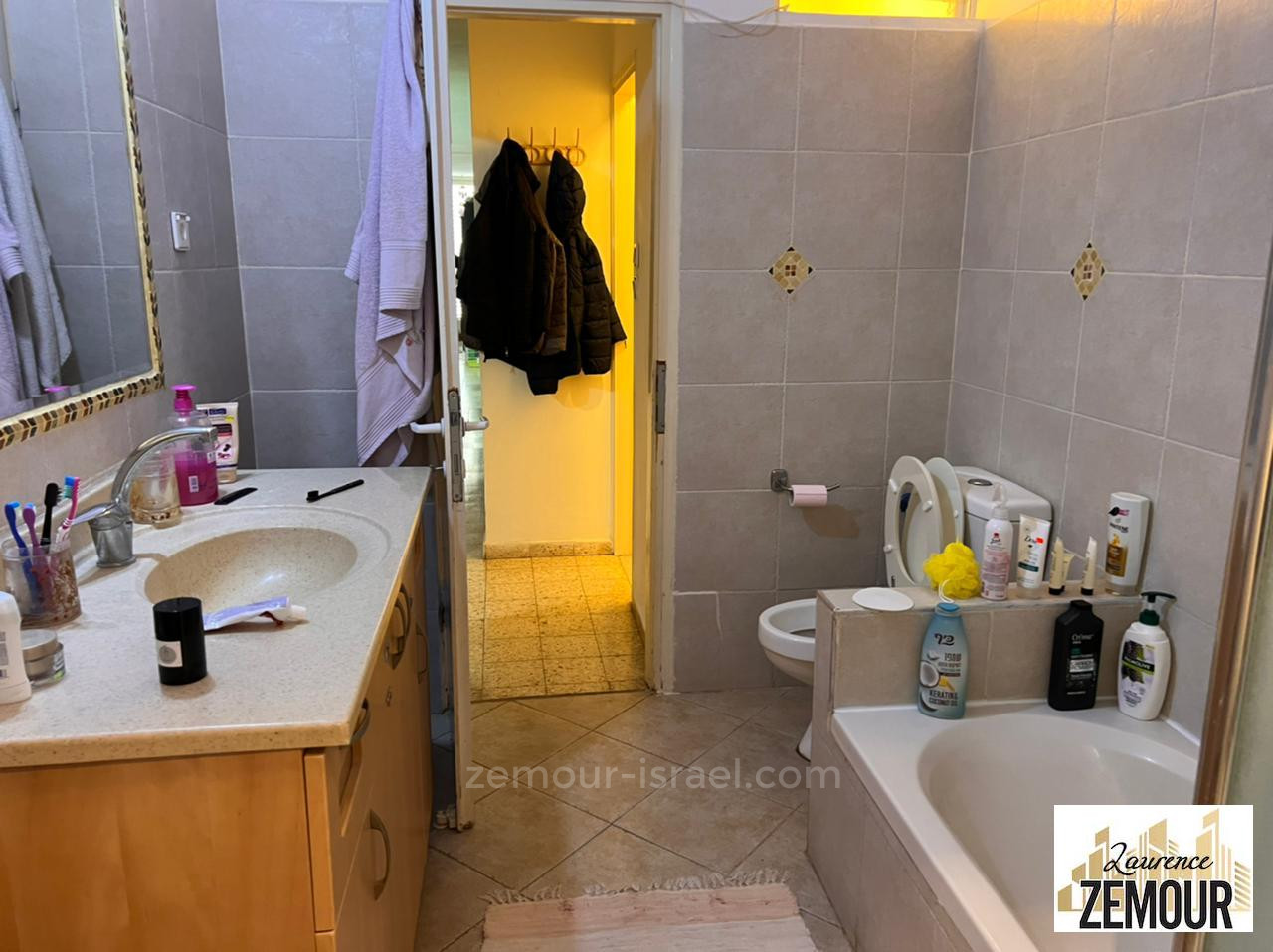 Apartamento 3 cômodos Raanana Perto do centro 60-IBL-1252