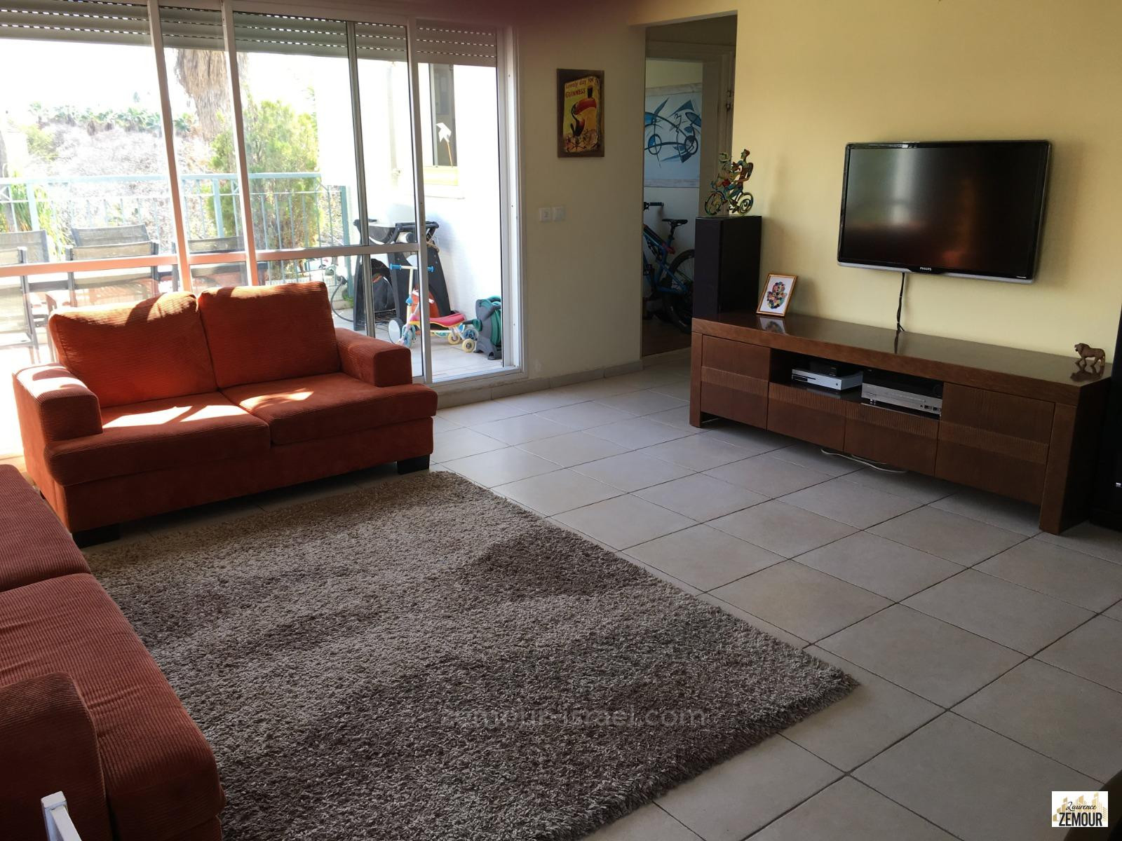 Apartamento 3.5 cômodos Raanana Kiryat Veizman 60-IBL-1266