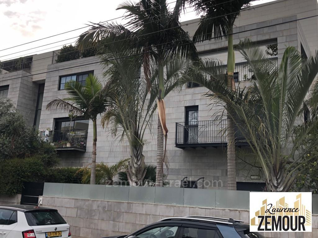 Apartamento garden 5 cômodos Raanana Próximo de Ariel 60-IBL-1267