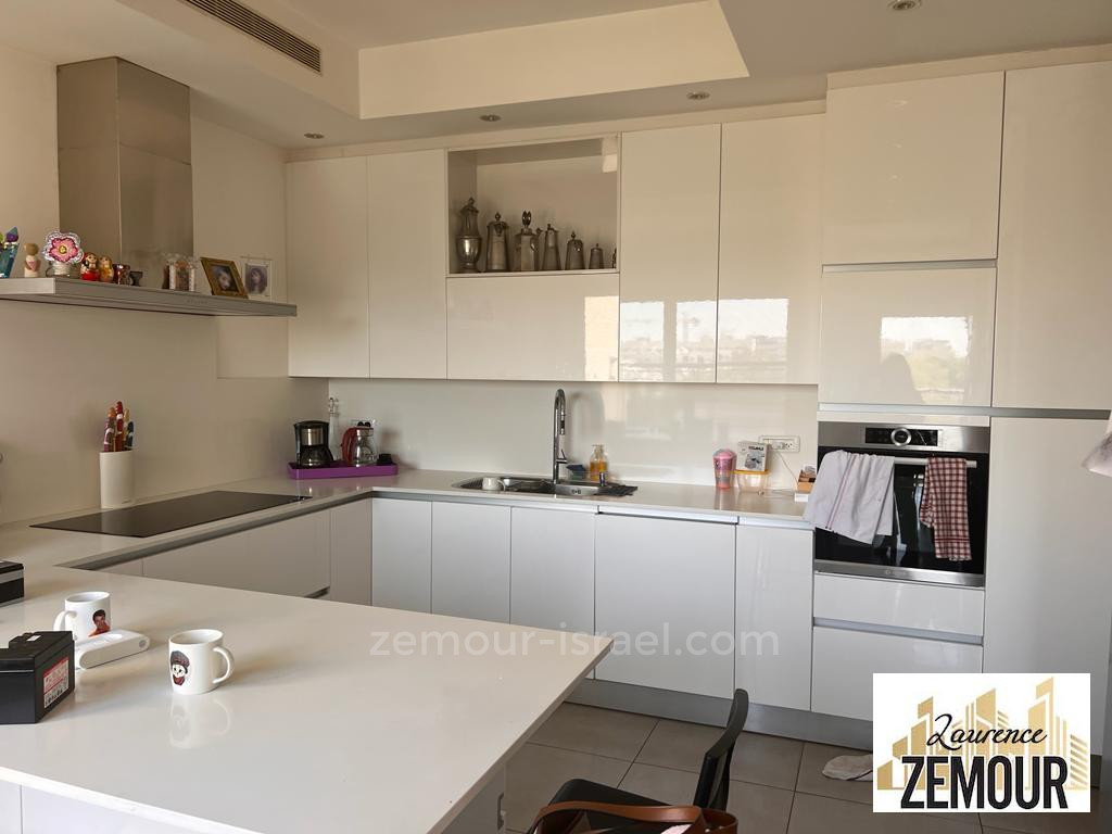 Cobertura 6 cômodos Raanana Perto do centro 60-IBL-1270