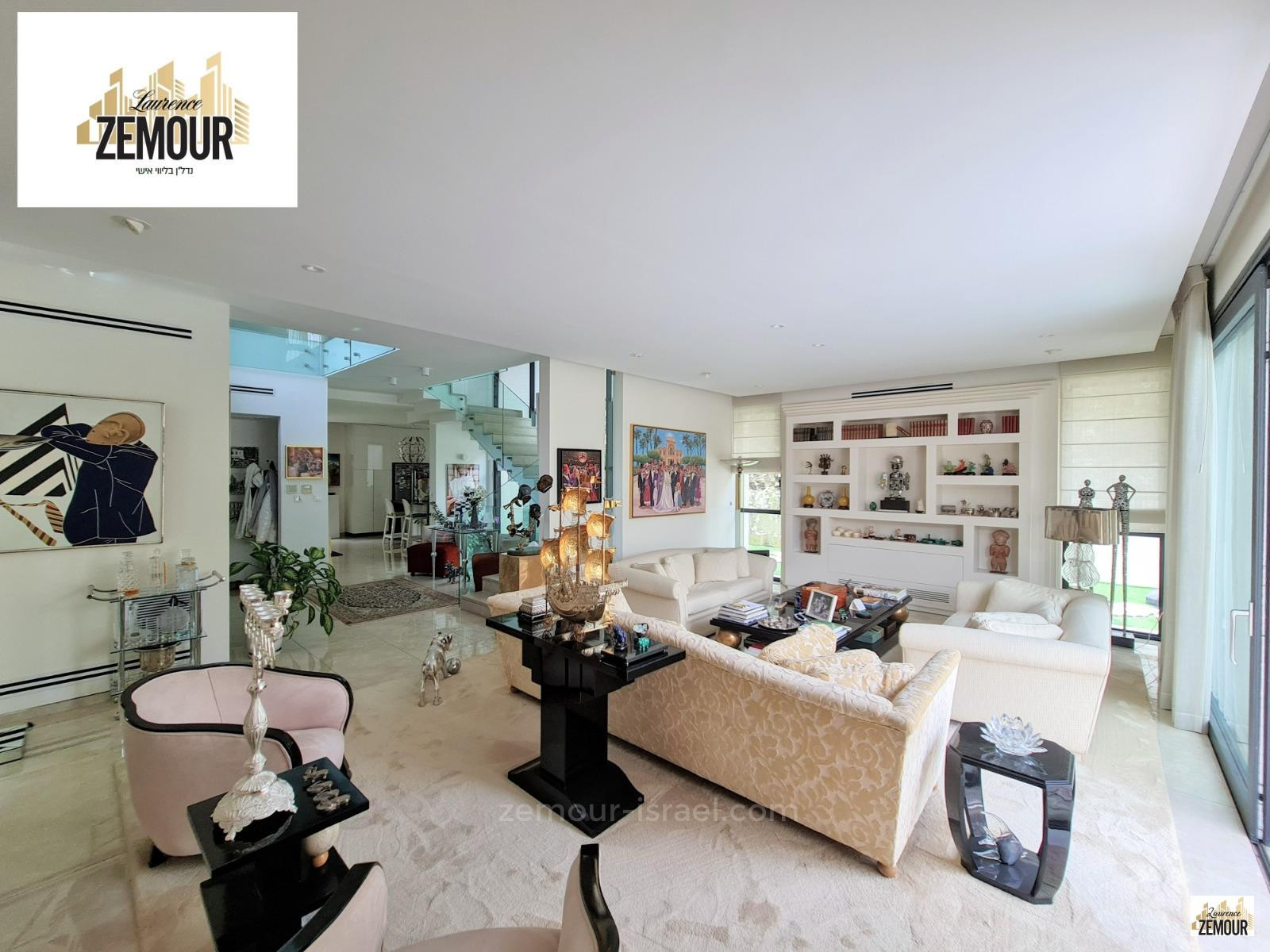 Casarão 8 cômodos Raanana Perto da prefeitura 60-IBL-1275