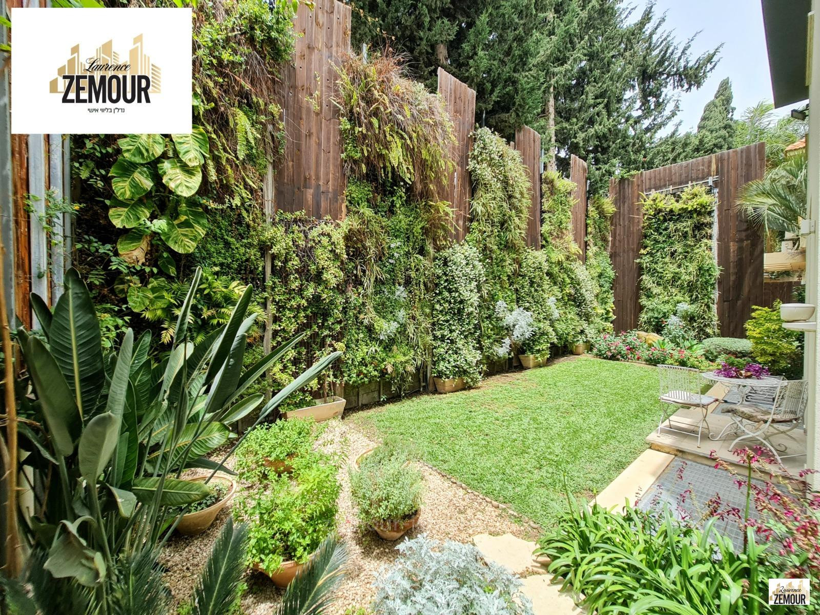 Casarão 8 cômodos Raanana Perto da prefeitura 60-IBL-1275