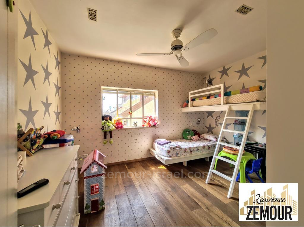 Casa de campo 6.5 cômodos Raanana Perto do centro 60-IBL-1279