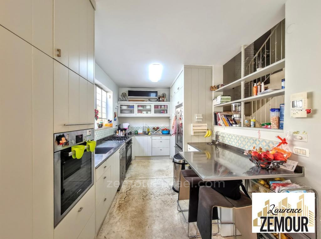 Casa de campo 6.5 cômodos Raanana Perto do centro 60-IBL-1279