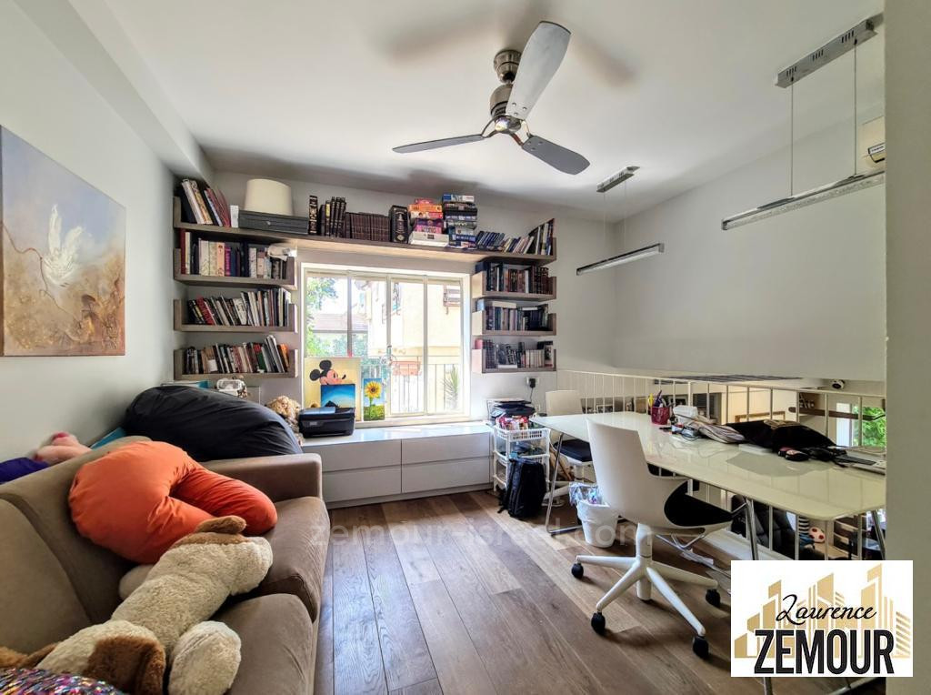 Casa de campo 6.5 cômodos Raanana Perto do centro 60-IBL-1279