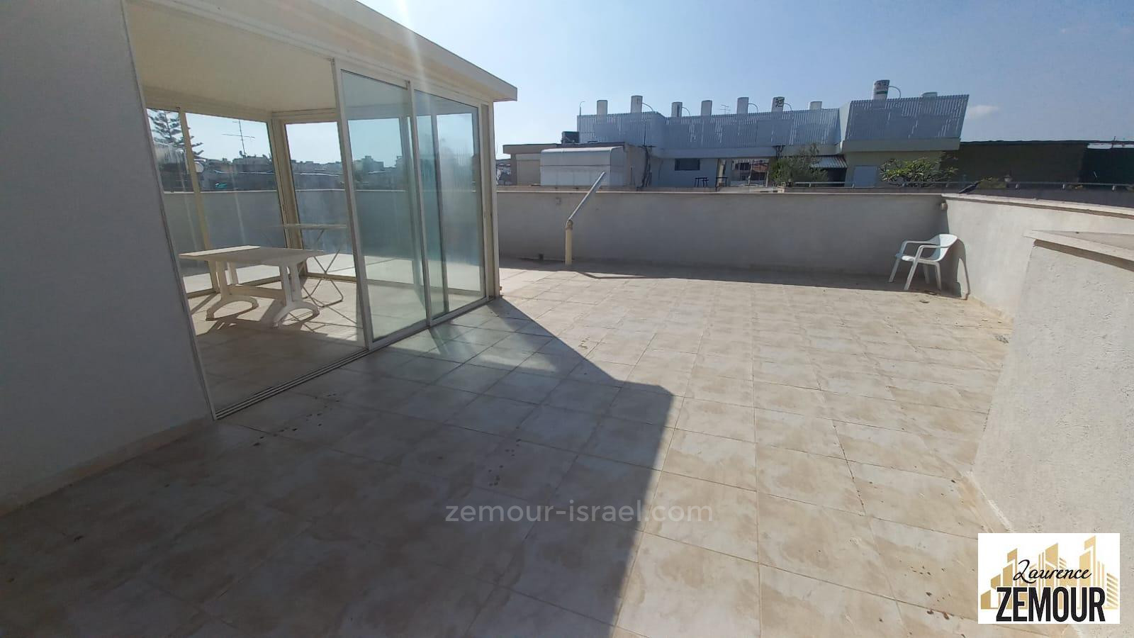 Duplex 5.5 cômodos Raanana Raanana 60-IBL-1286