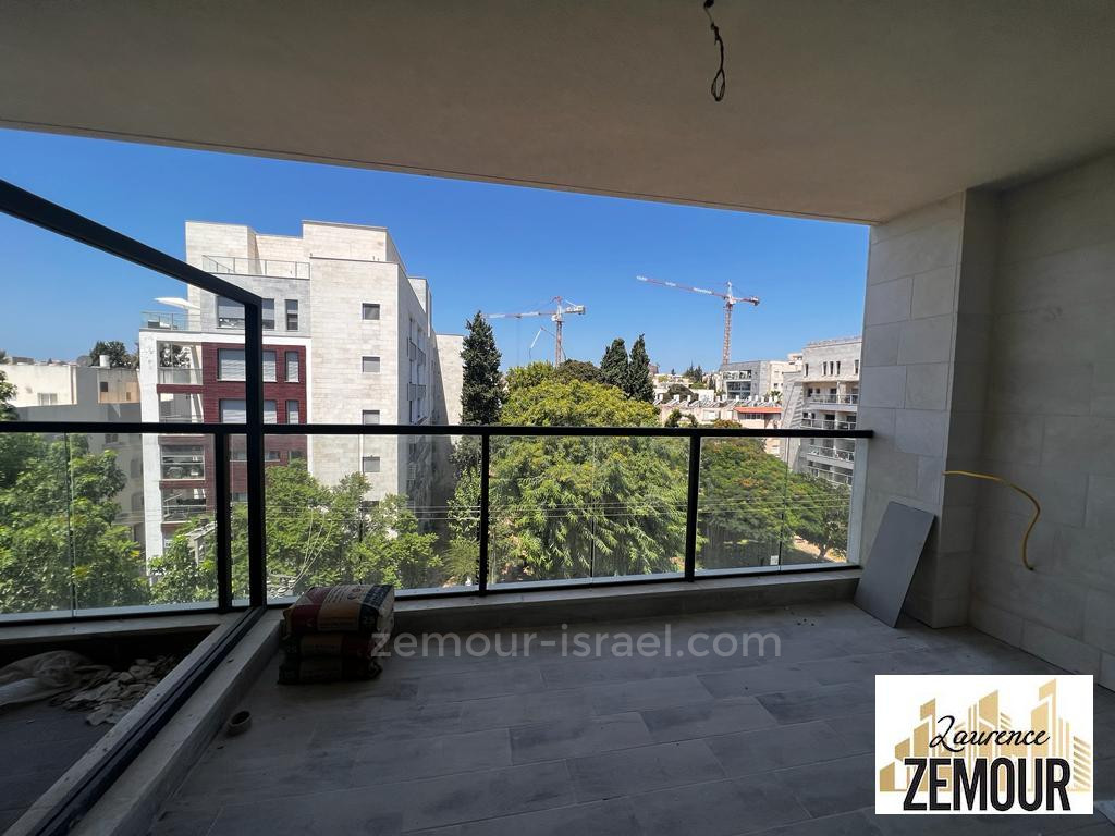 Apartamento 4 cômodos Raanana Próximo de Yavne 60-IBL-1303