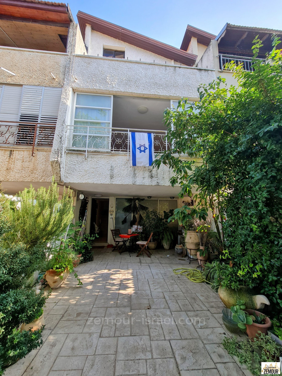 Casa de campo 5 cômodos Raanana Perto do centro 60-IBL-1307