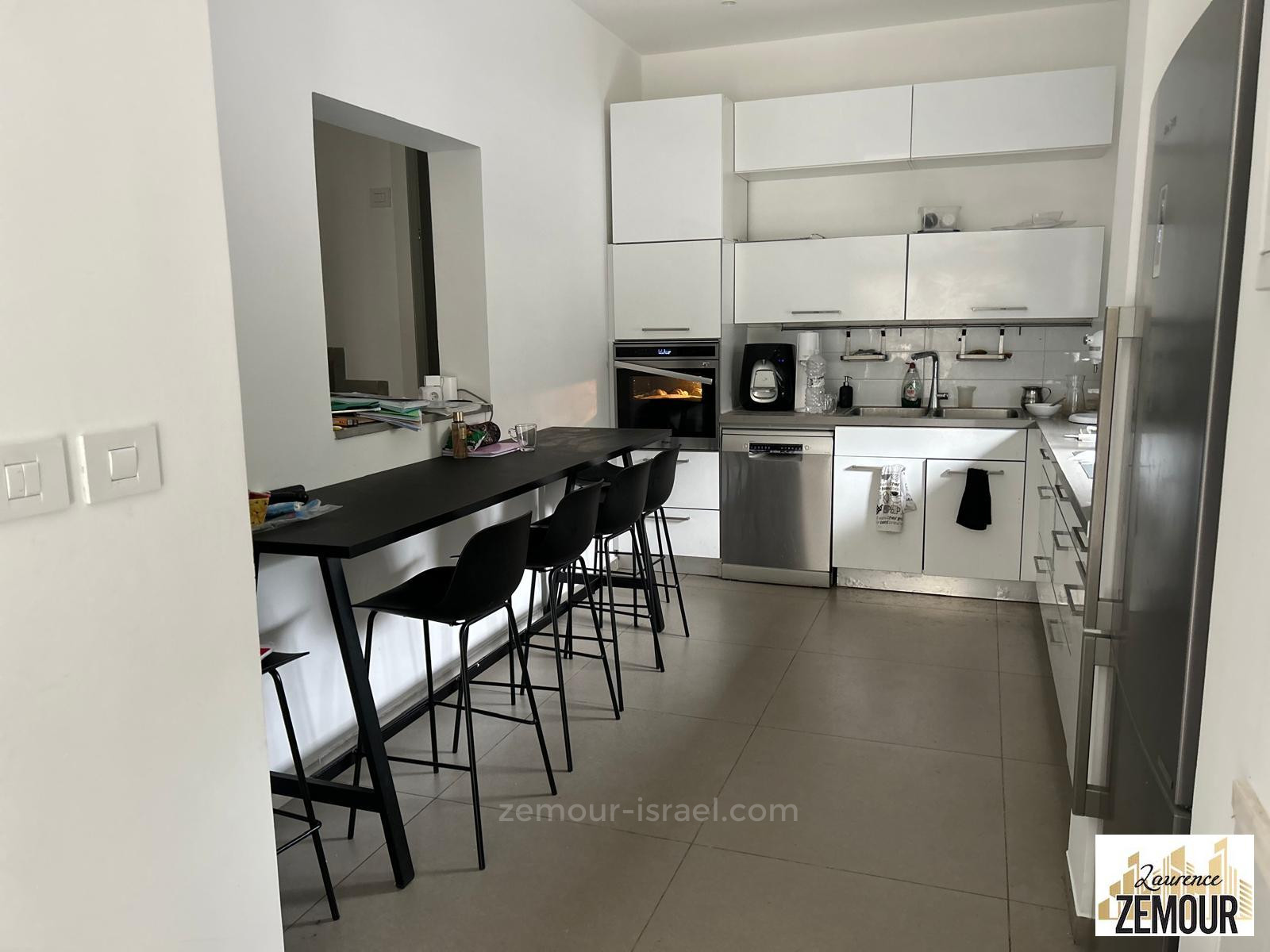 Apartamento garden 5 cômodos Raanana Est 60-IBL-1309
