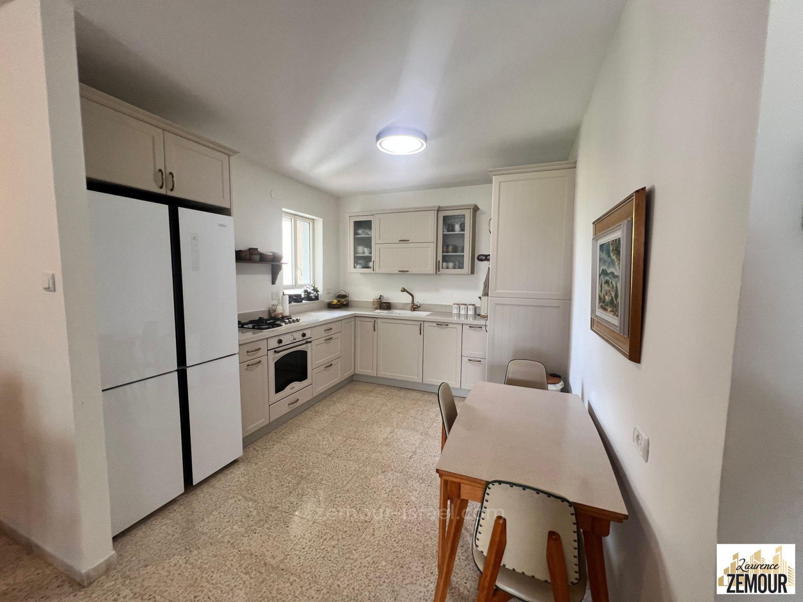 Apartamento 4.5 cômodos Kfar Saba Centro-Norte 60-IBL-1314