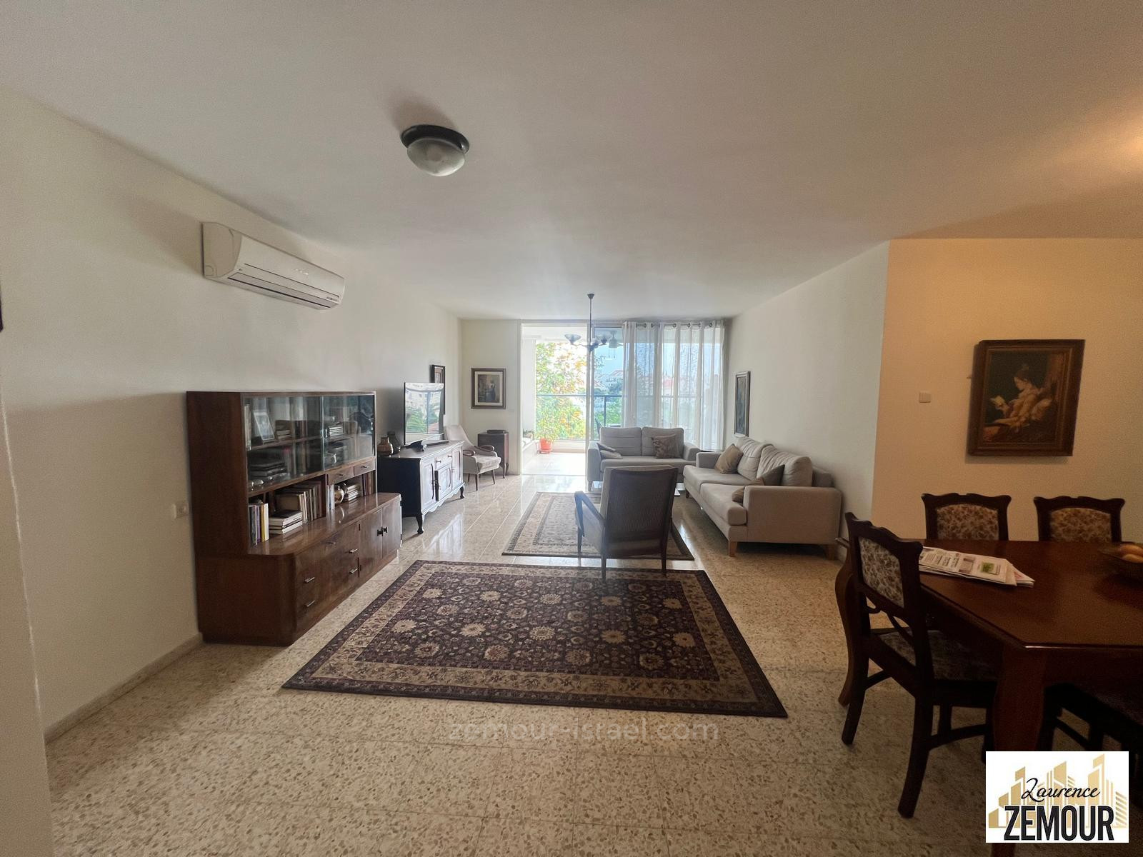 Apartamento 4.5 cômodos Kfar Saba Centro-Norte 60-IBL-1314