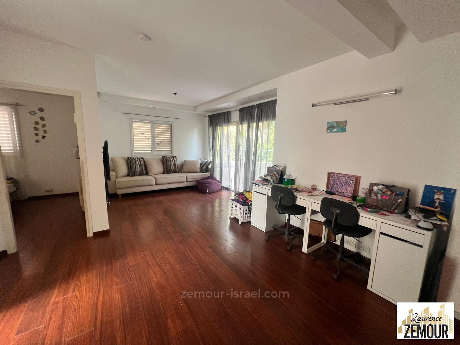 Casa de campo 8 cômodos Raanana Hanessiim 60-IBL-1318