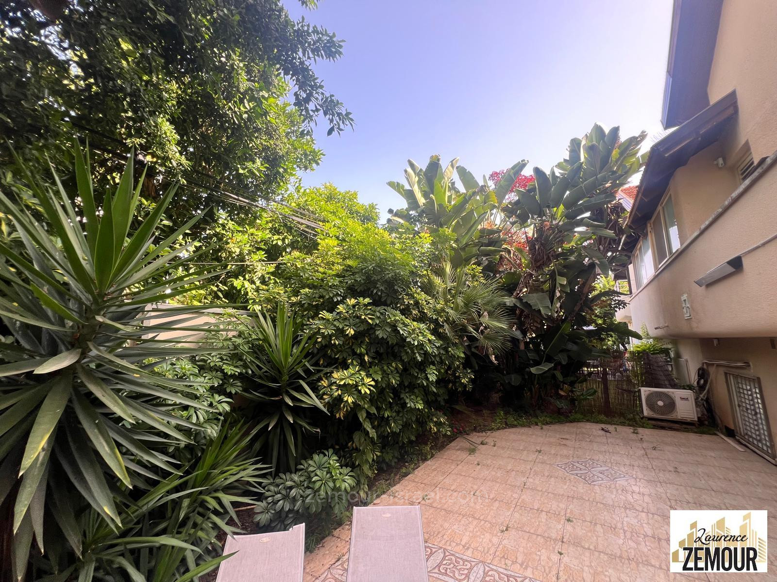 Casa de campo 8 cômodos Raanana Hanessiim 60-IBL-1318