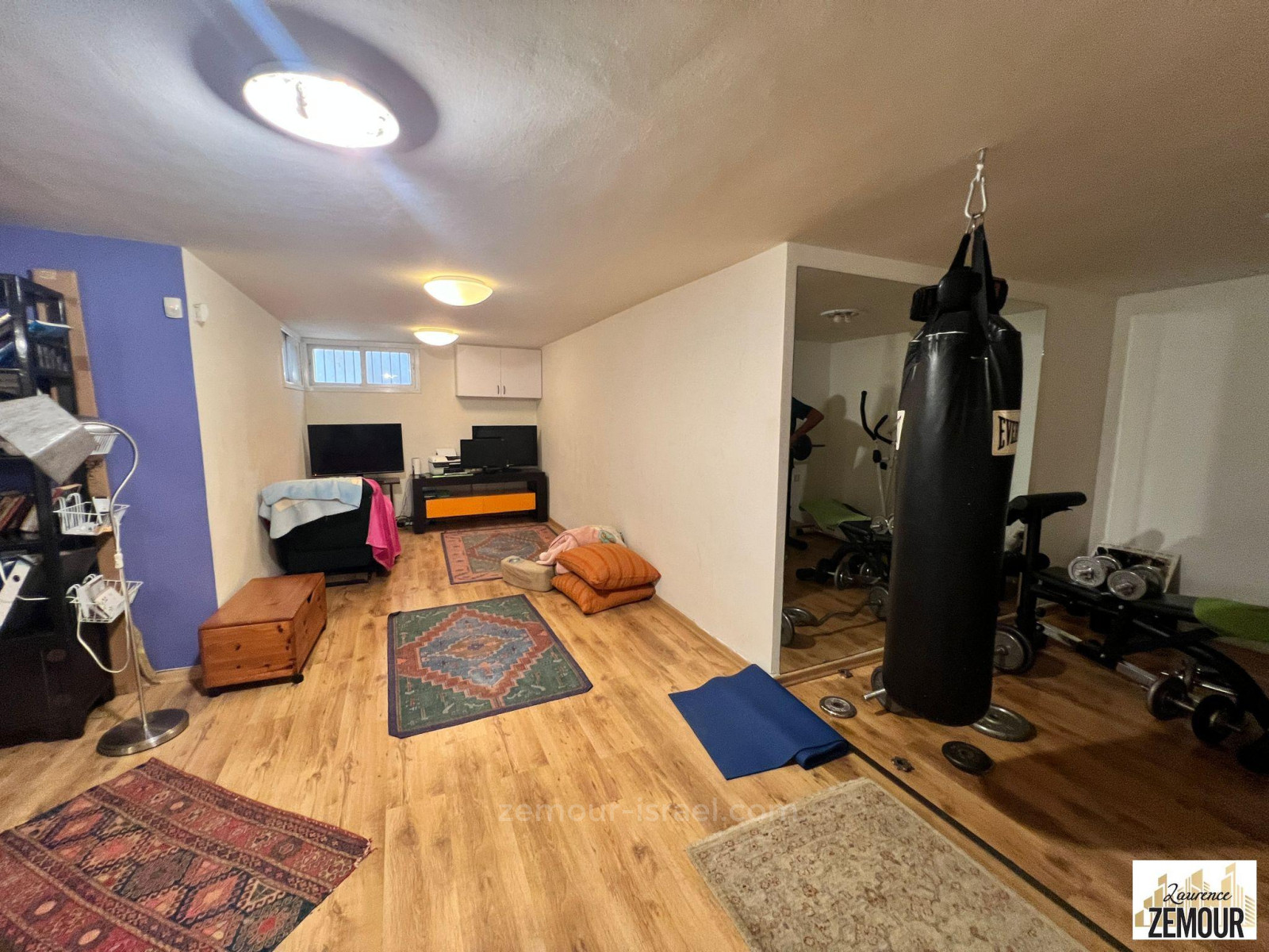 Casa de campo 7 cômodos Raanana Perto do centro 60-IBL-1319