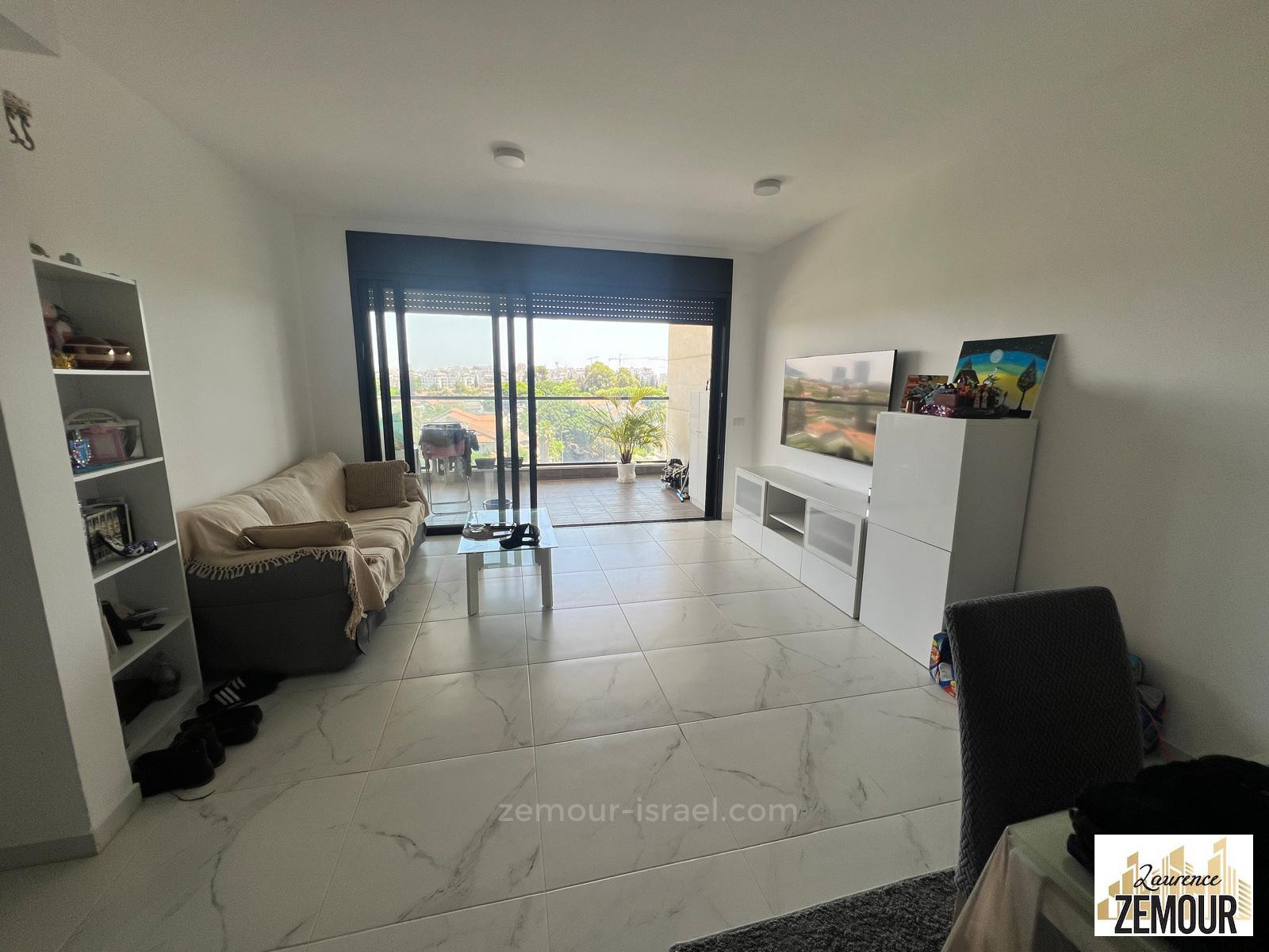 Apartamento 3 cômodos Raanana 2003 60-IBL-1327