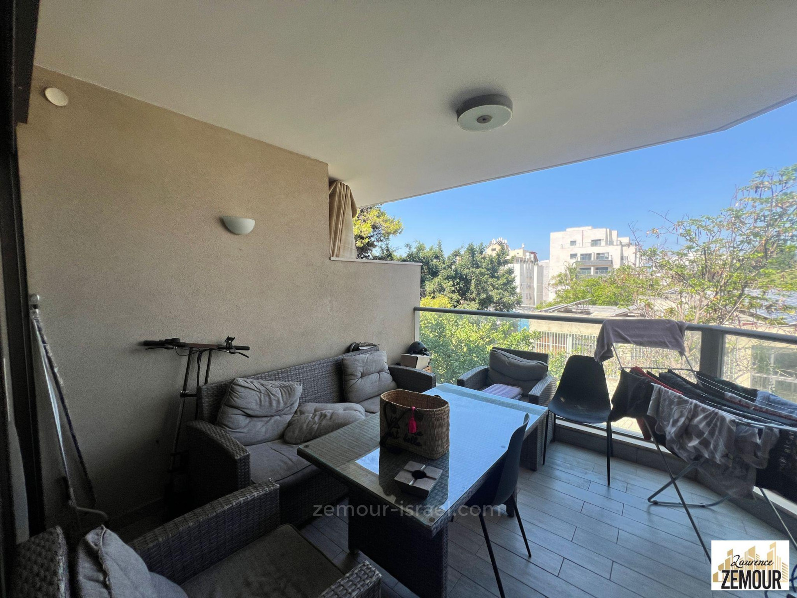 Apartamento 4.5 cômodos Raanana Perto da prefeitura 60-IBL-1343