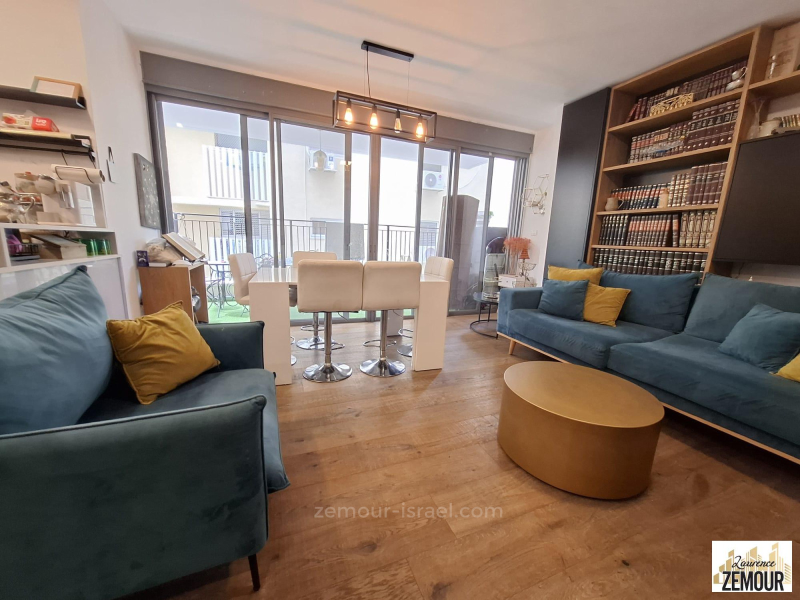 Apartamento 5 cômodos Raanana Est 60-IBL-1350