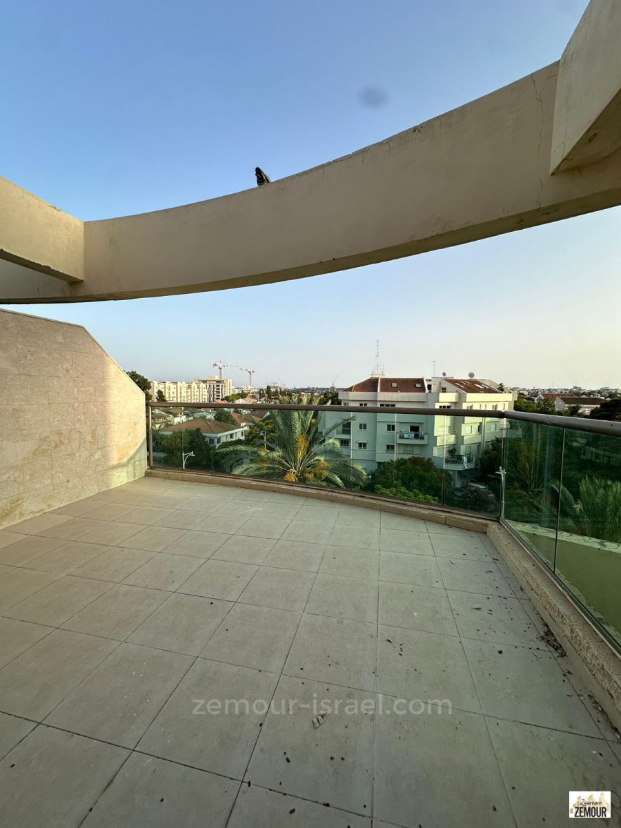 Duplex 5 cômodos Raanana 2003 60-IBL-1351