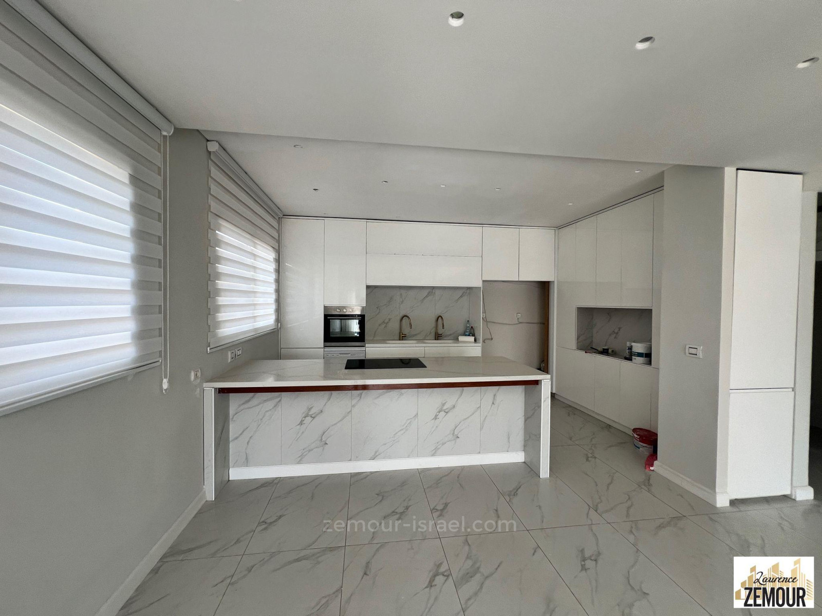 Cobertura 6 cômodos Raanana Perto de Yad Labanim 60-IBL-1352