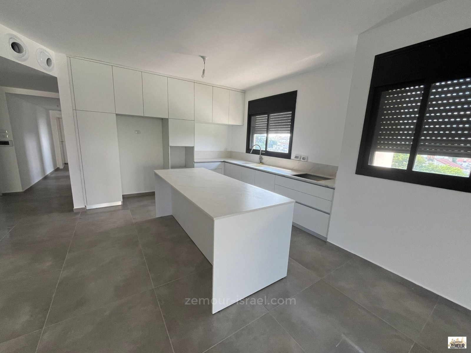 Apartamento 4 cômodos Raanana Kiryat David Remez 60-IBL-1358