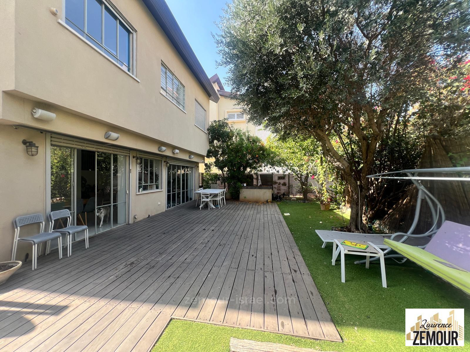 Casa de campo 7 cômodos Raanana Perto do centro 60-IBL-1367