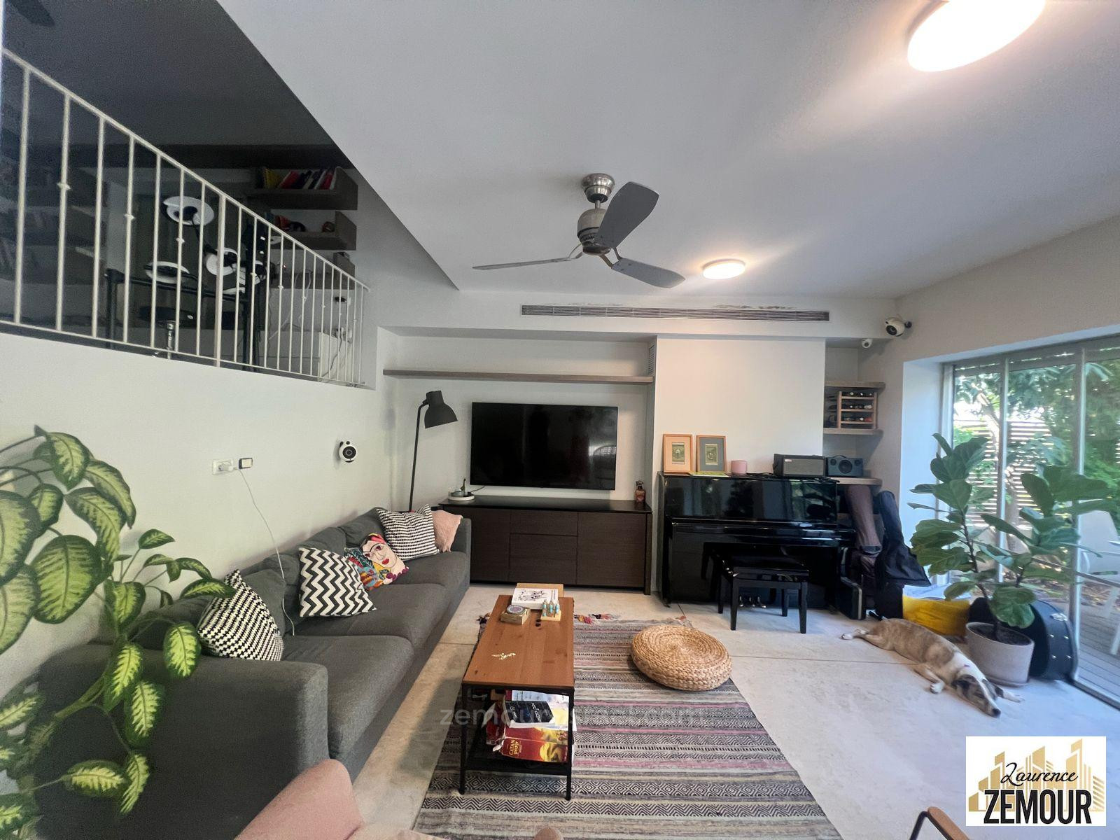 Casa de campo 7 cômodos Raanana Perto do centro 60-IBL-1367