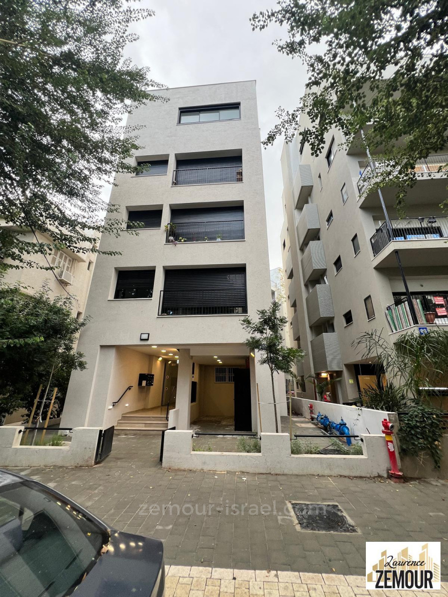 Apartamento 3 cômodos Tel Aviv Bazel 60-IBL-1380