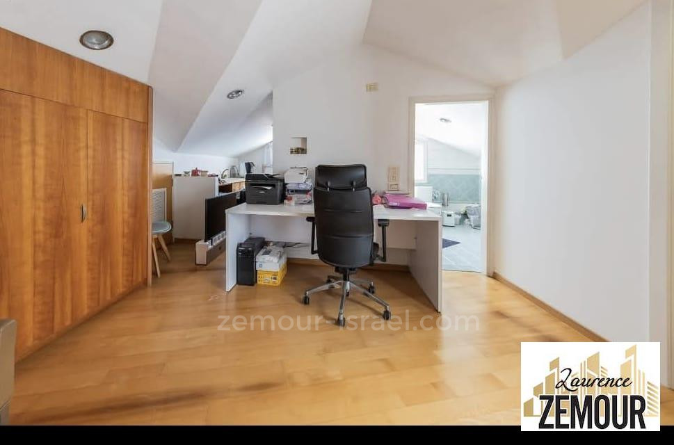 Casarão 10 cômodos Ramat Gan Ramat gan 60-IBL-1387