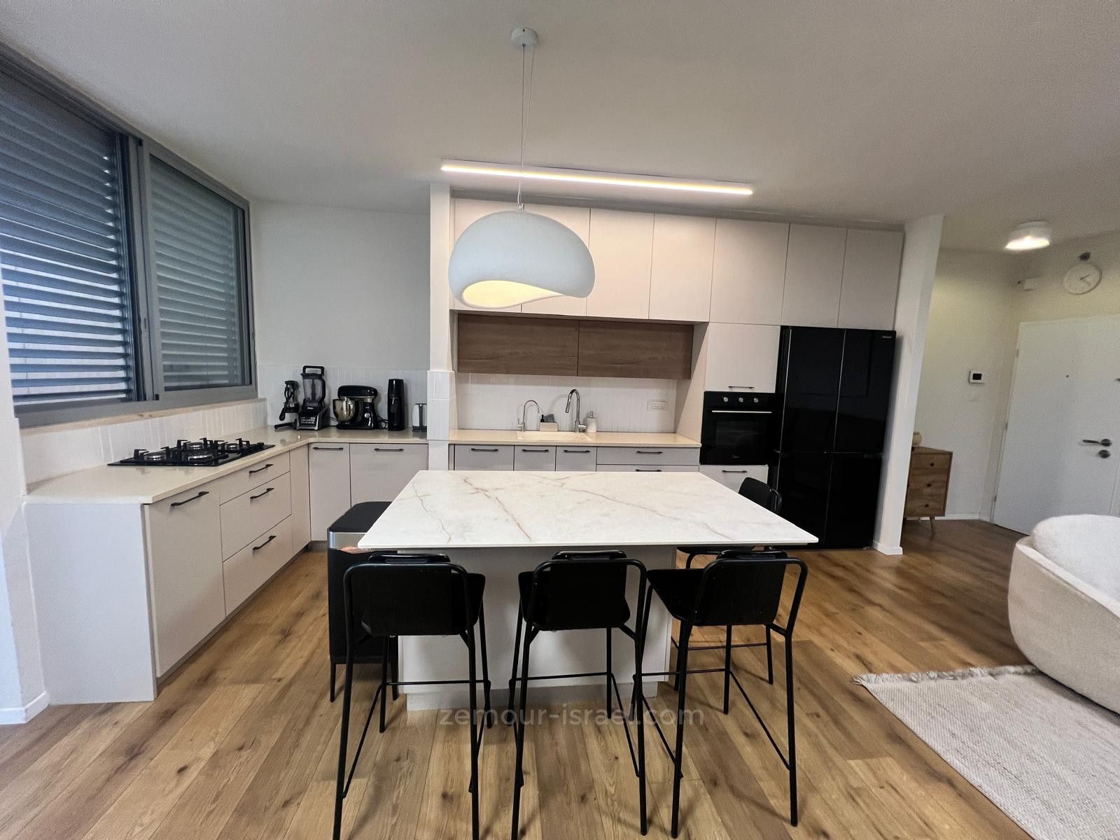 Apartamento 4 cômodos Raanana Est 60-IBL-1392