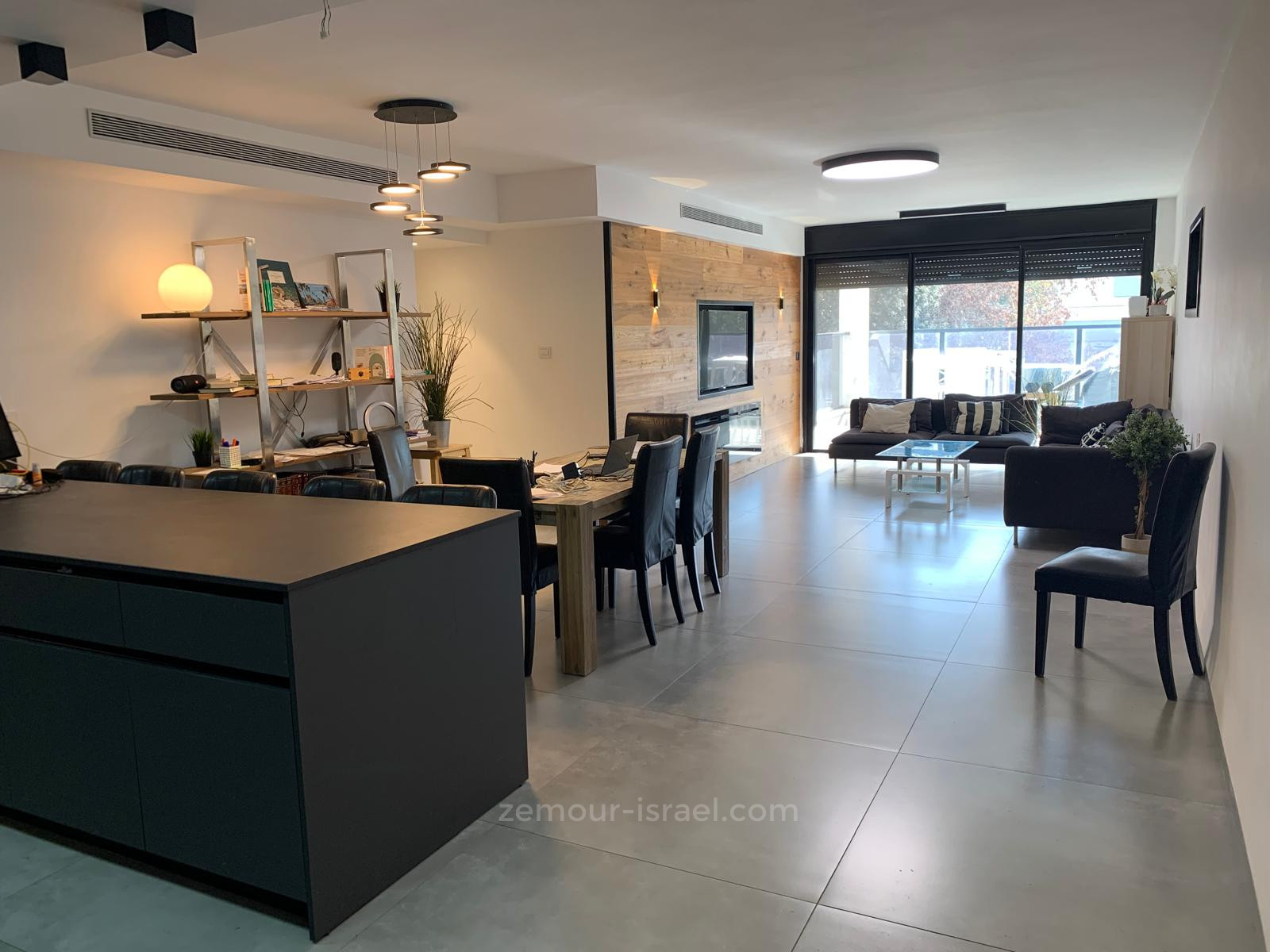 Apartamento 6 cômodos Raanana Perto de Ha-Nessiim 60-IBL-1395