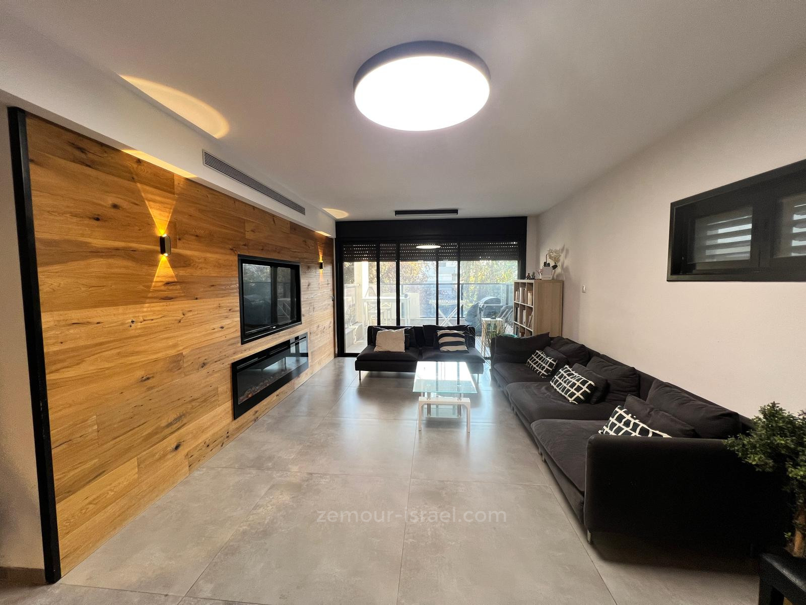 Apartamento 6 cômodos Raanana Perto de Ha-Nessiim 60-IBL-1395