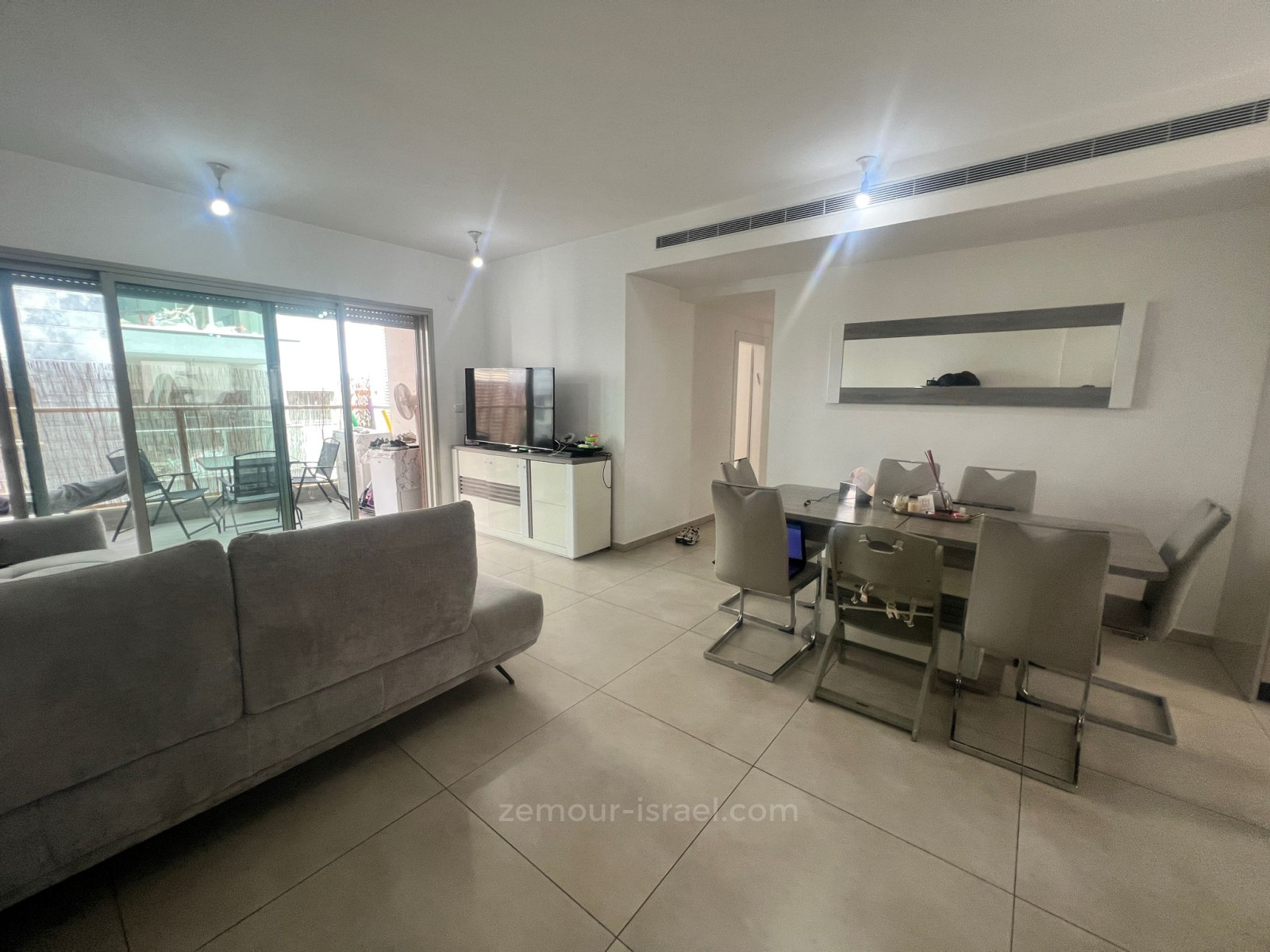Apartamento 4 cômodos Raanana 2003 60-IBL-1403