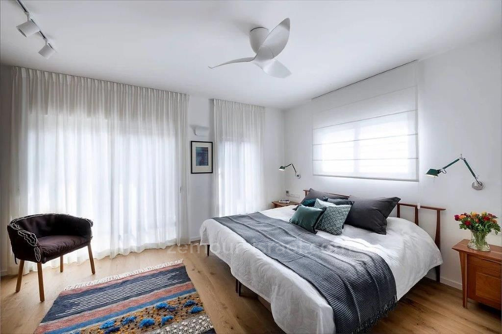 Casa de campo 7 cômodos Raanana Est 60-IBL-1406