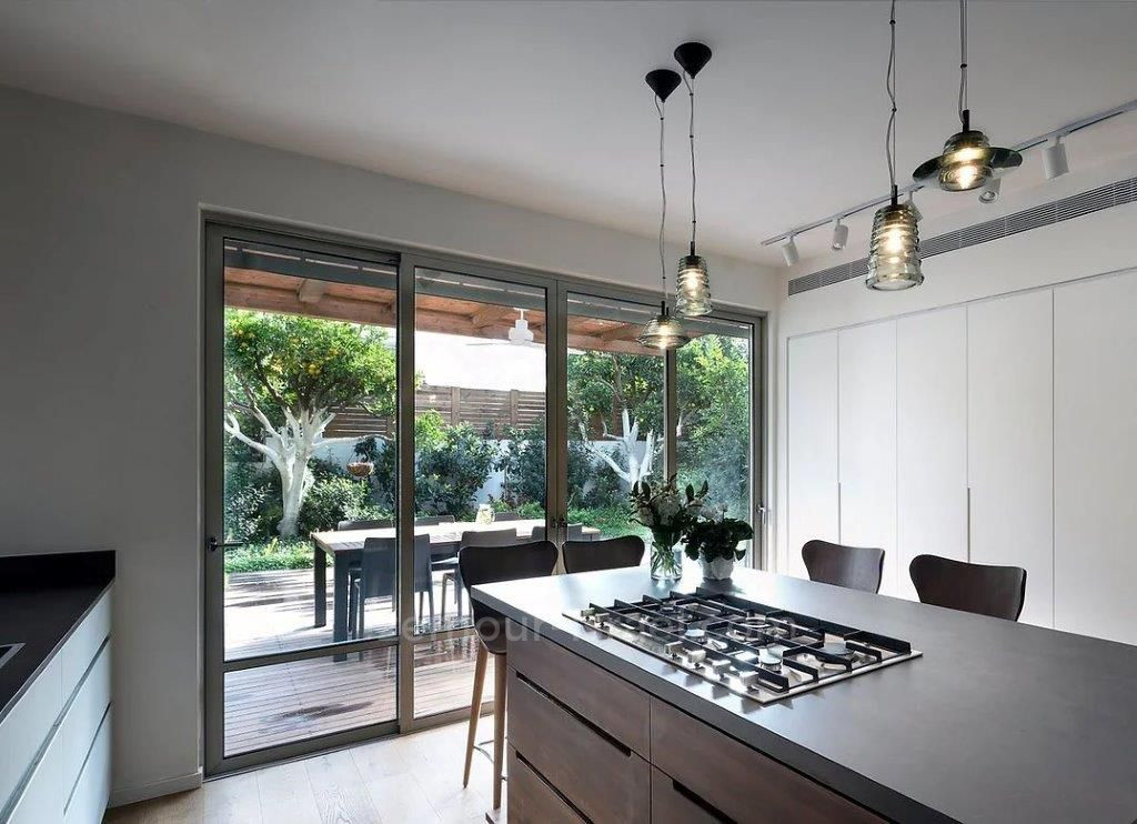 Casa de campo 7 cômodos Raanana Est 60-IBL-1406