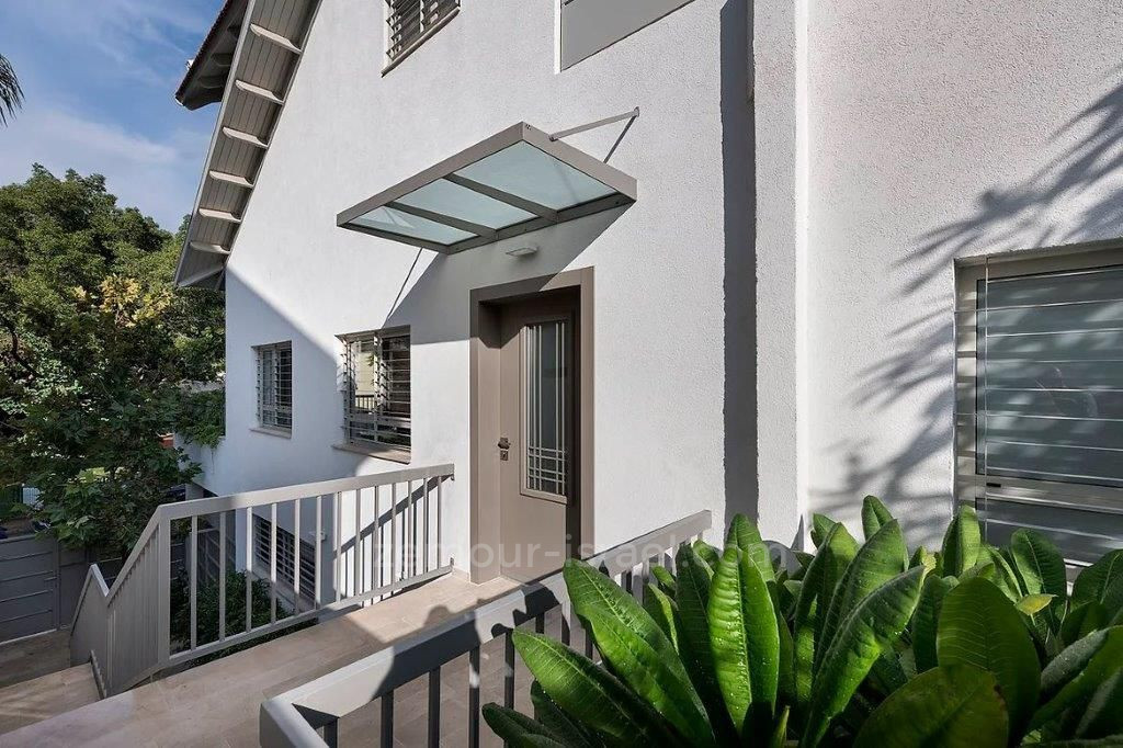 Casa de campo 7 cômodos Raanana Est 60-IBL-1406