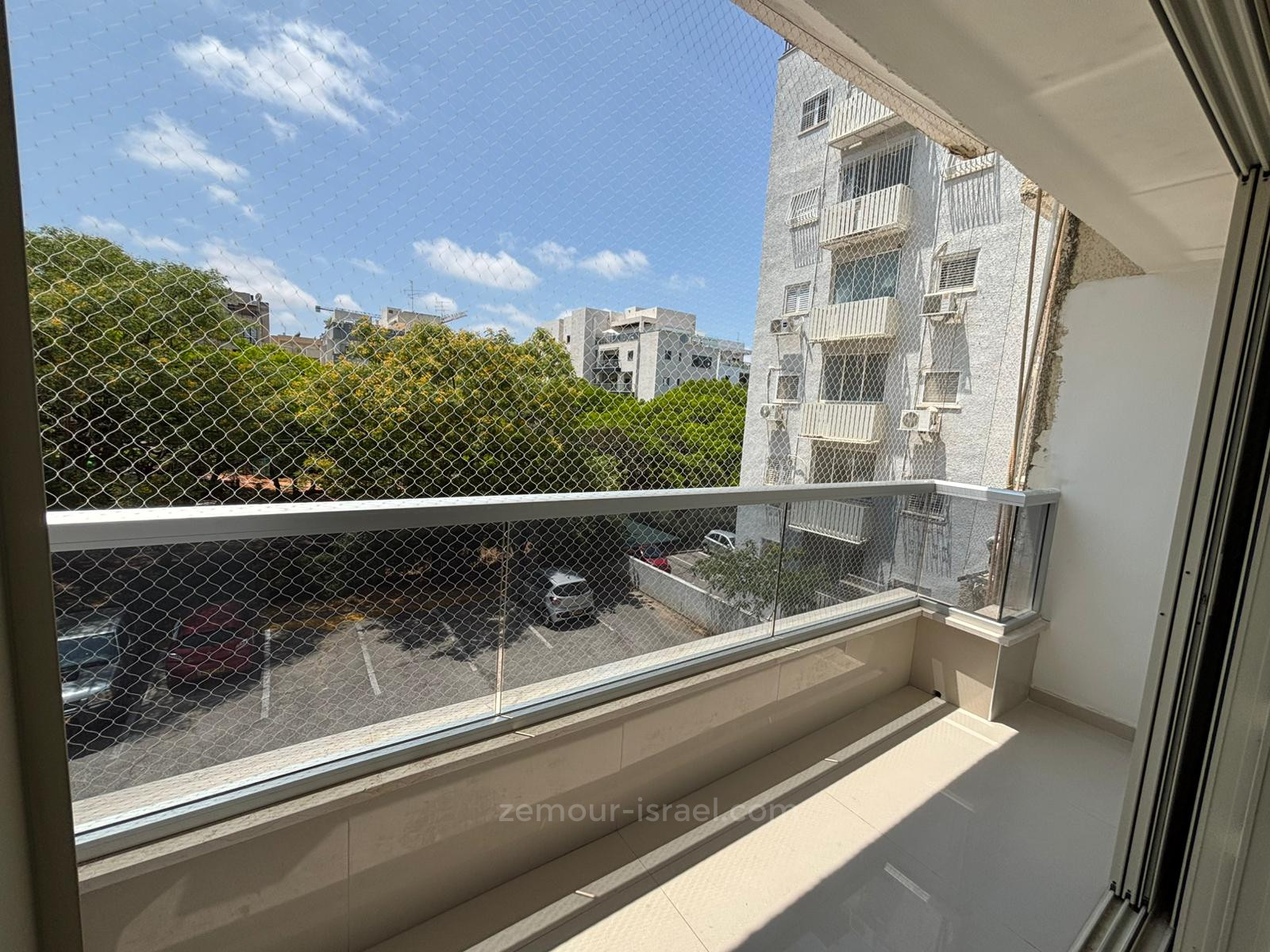 Apartamento 4 cômodos Raanana Est 60-IBL-1431