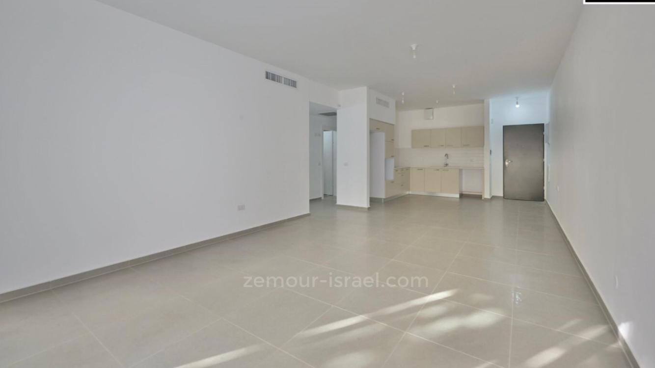 Apartamento garden 5 cômodos Raanana Est 60-IBL-1434