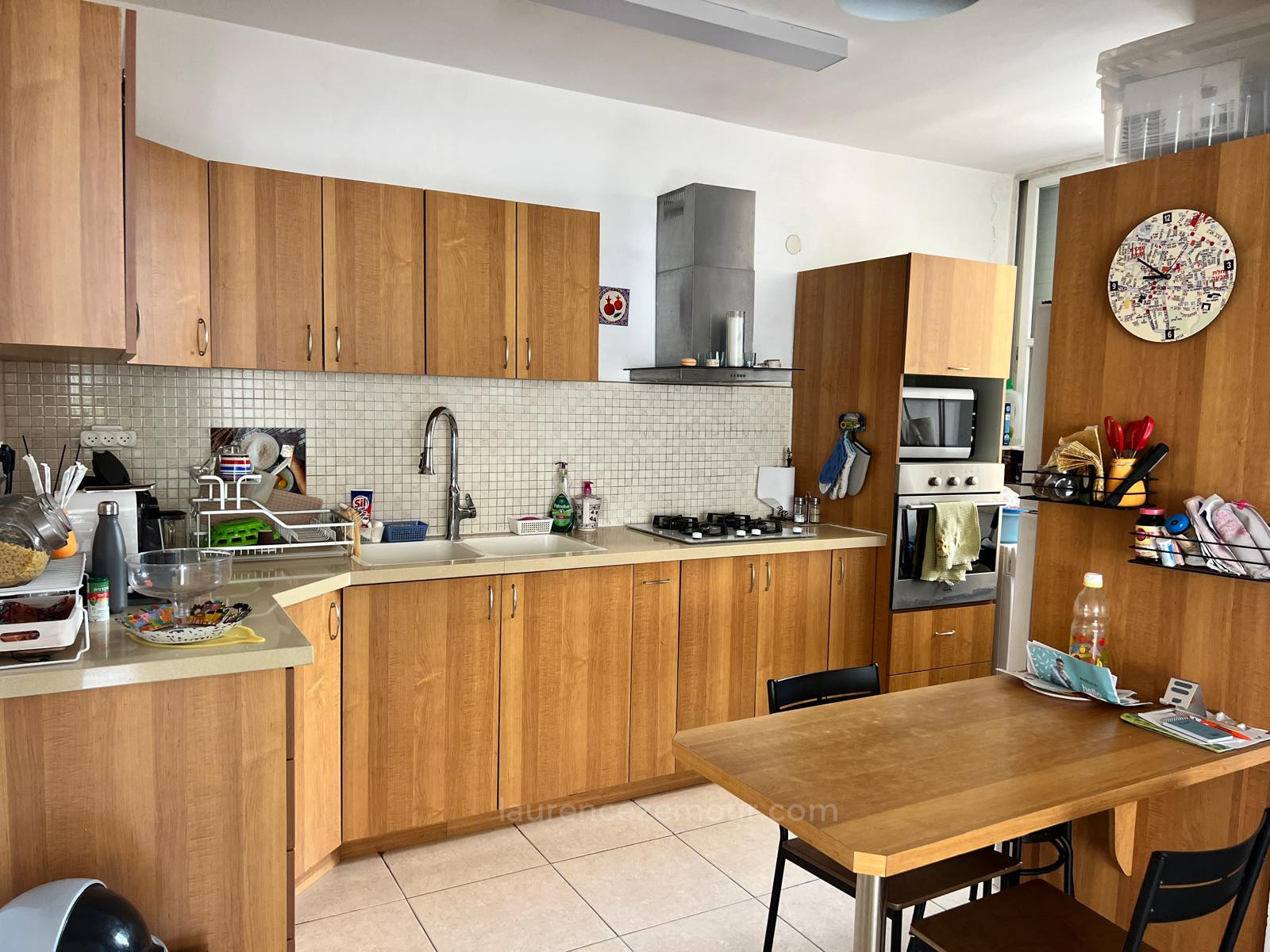 Apartamento 3 cômodos Herzliya Centro da cidade 60-IBL-1444