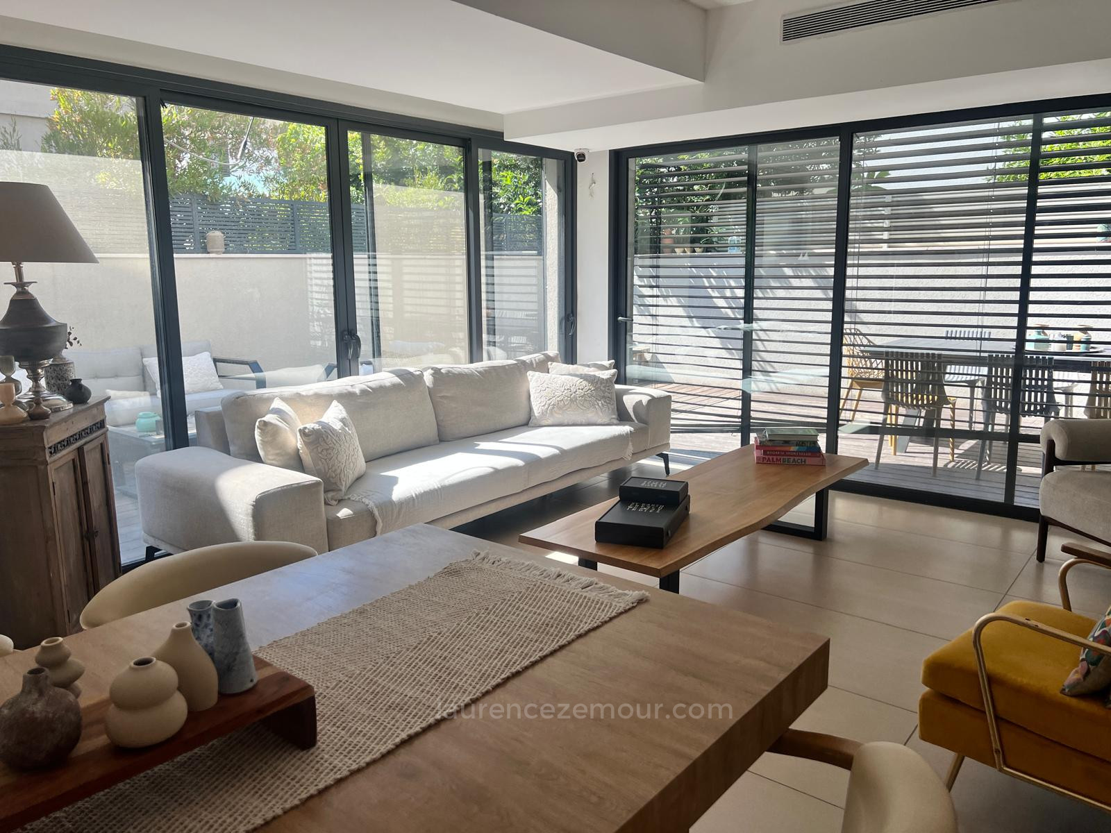 Casarão 6.5 cômodos Raanana 2003 60-IBL-1450