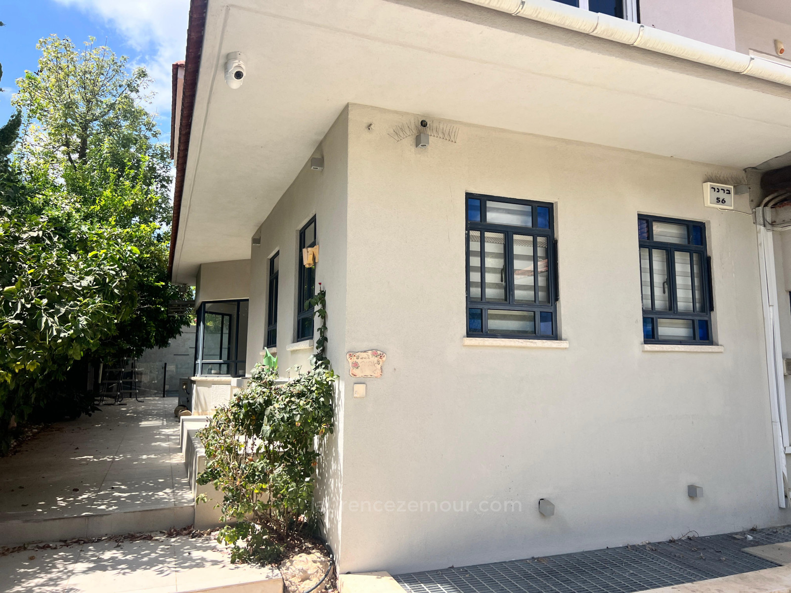 Casa de campo 8.5 cômodos Raanana Est 60-IBL-1451