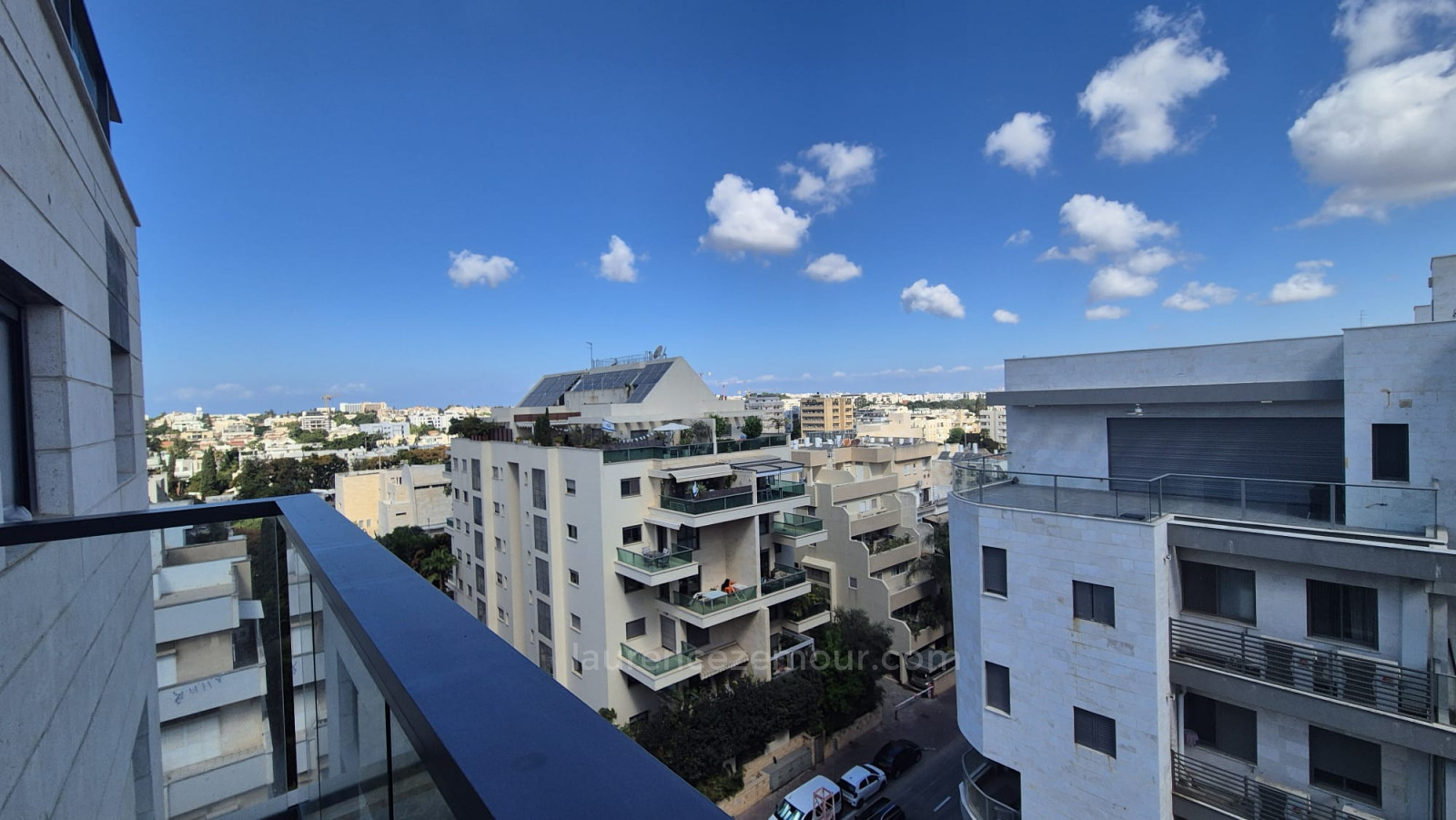 Apartamento 3 cômodos Raanana Près de Merkaz Golan 60-IBL-1456