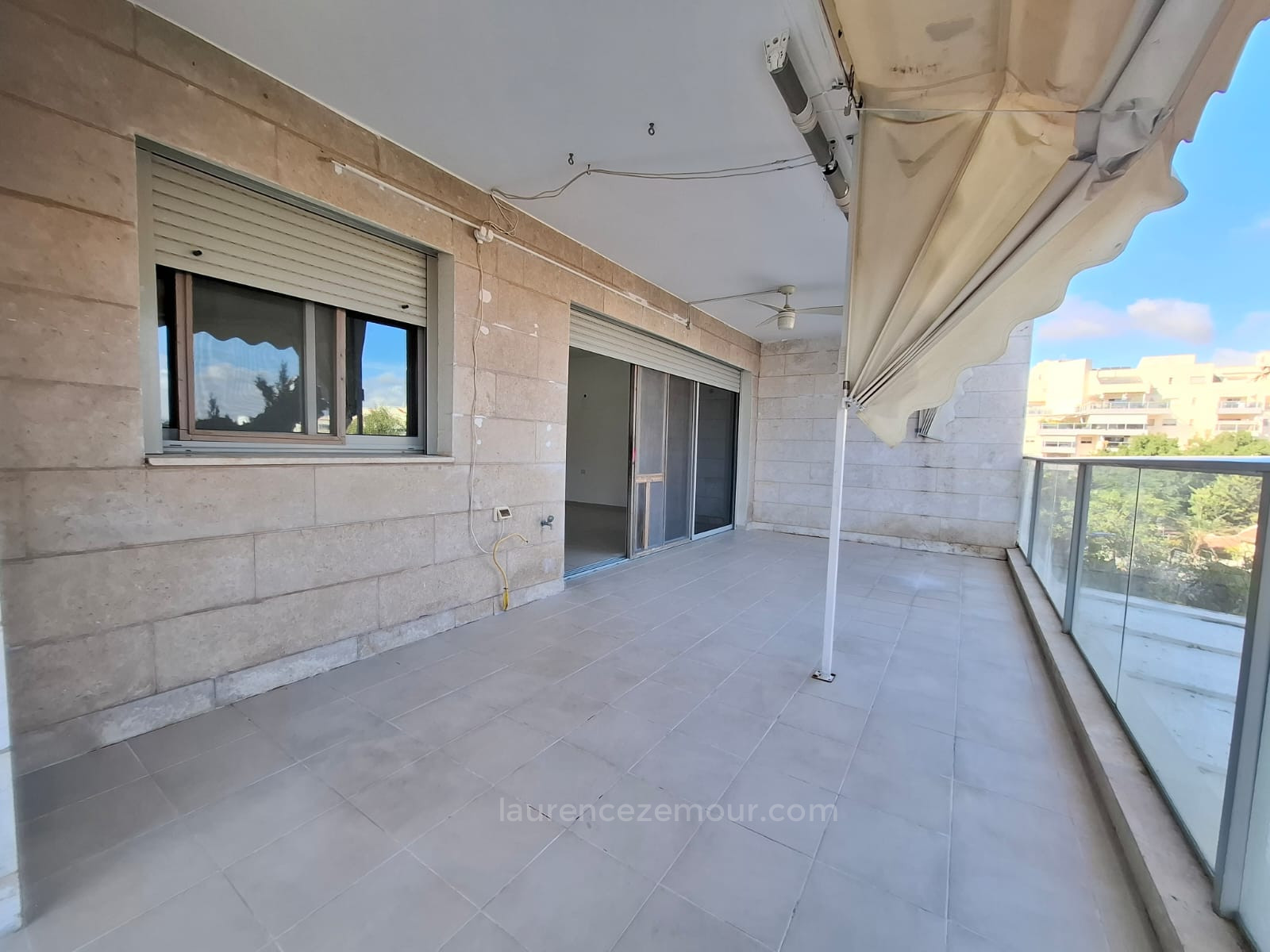 Apartamento 5 cômodos Kfar Saba Kfar Saba 60-IBL-1458