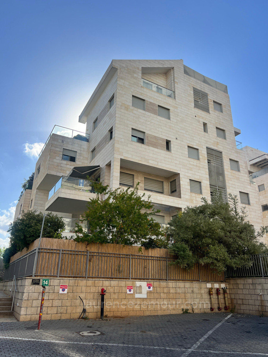 Apartamento 5 cômodos Kfar Saba Kfar Saba 60-IBL-1458