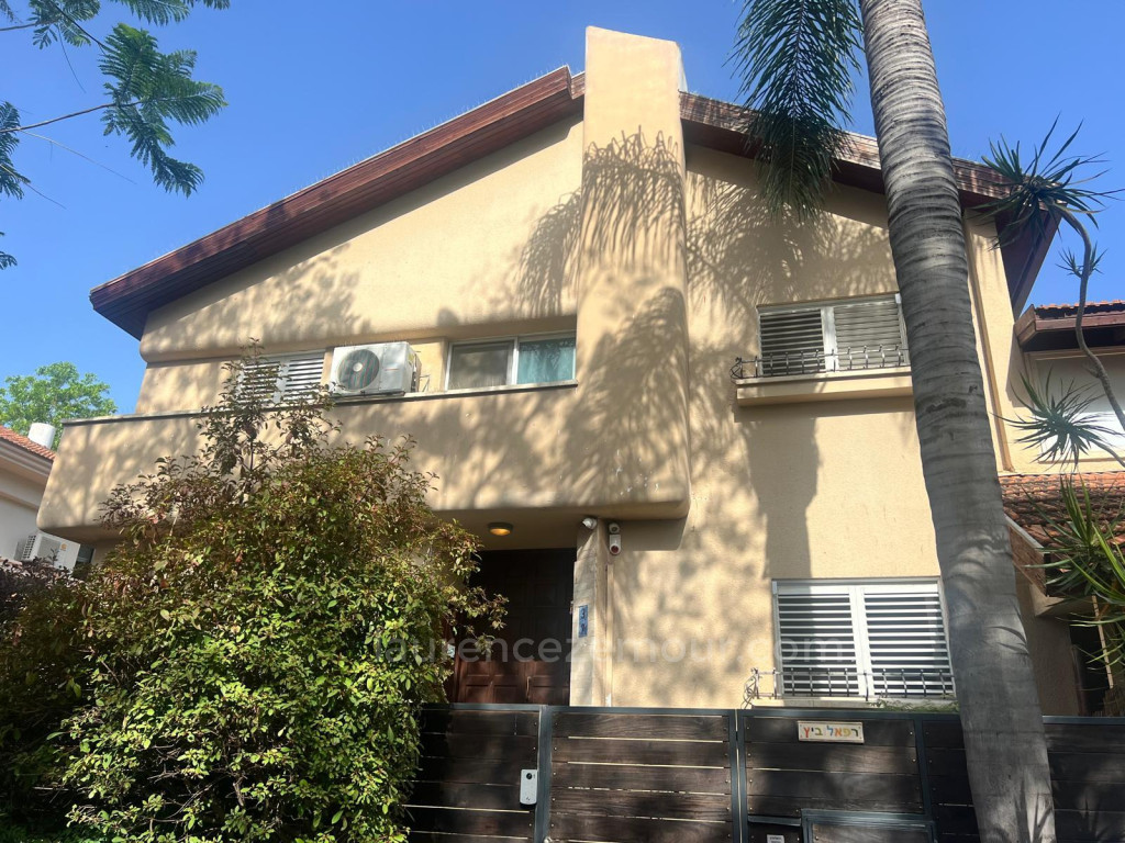 Casa de campo 8 cômodos Raanana Hanessiim 60-IBL-1464