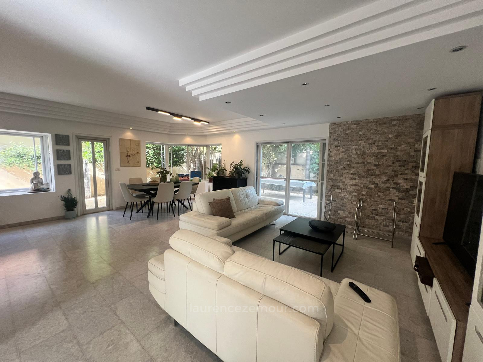 Casa de campo 8 cômodos Raanana Hanessiim 60-IBL-1464