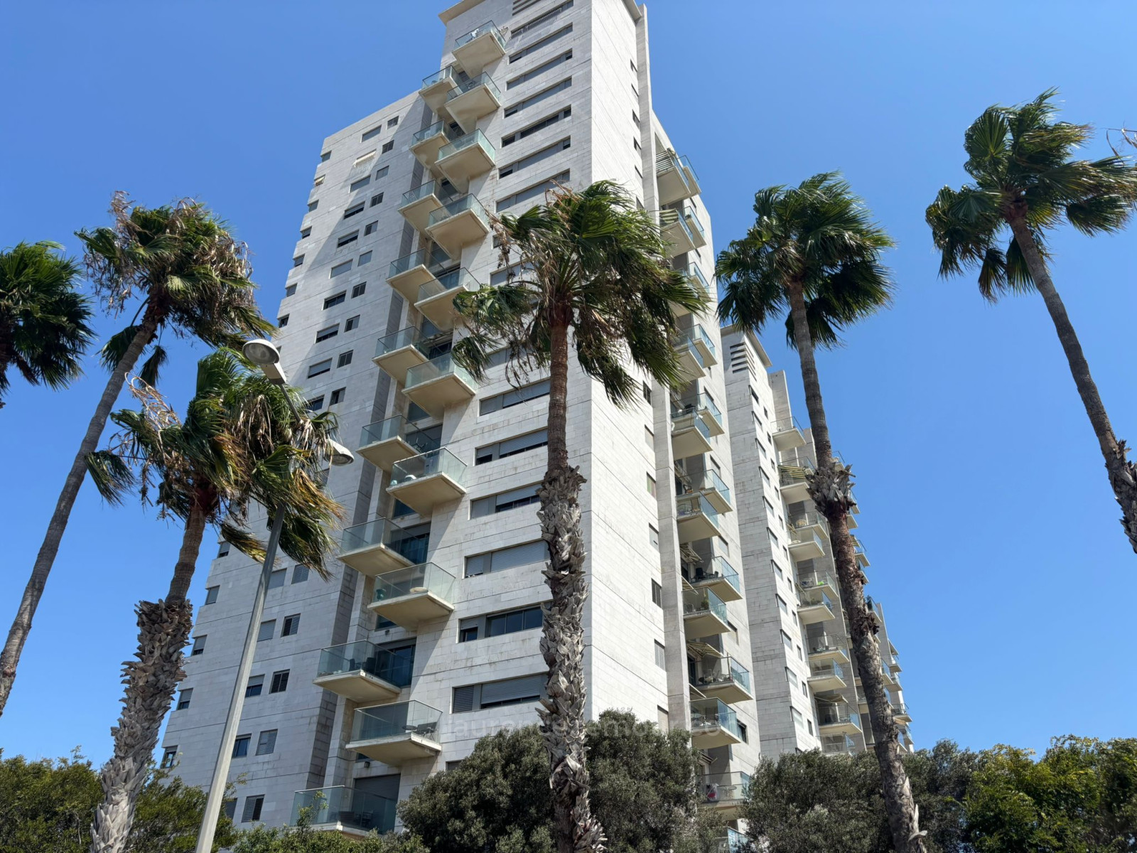 Apartamento 4 cômodos Haifa centro-Carmelo 60-IBL-1465